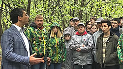 Активисты ОНФ провели экоакцию по раздельному сбору мусора в Оренбурге